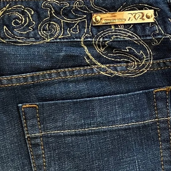 Express X2 Dark Wash Gold Floral Embroidered Zelda Boot Cut Jean, Women’s Size 6 - Picture 8 of 15